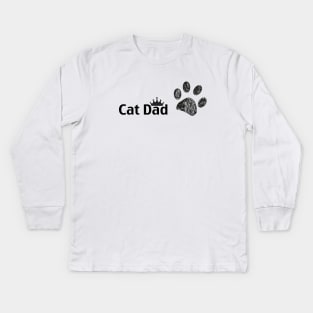 ''Cat Dad'' text. Doodle dog paw print and crown Kids Long Sleeve T-Shirt